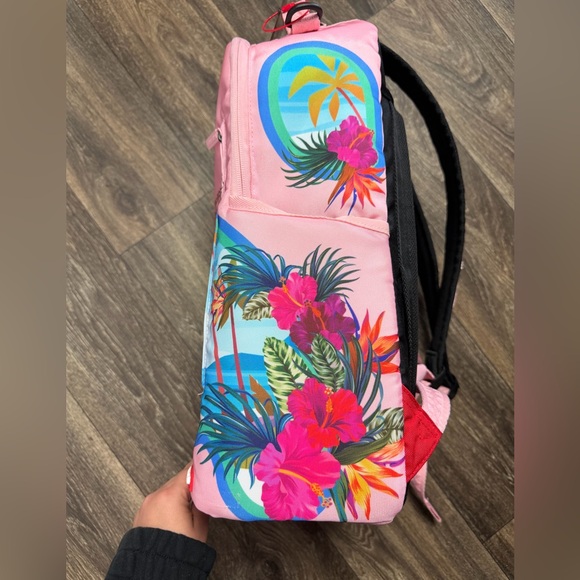 Sprayground backpack 💕 - Picture 7 of 9